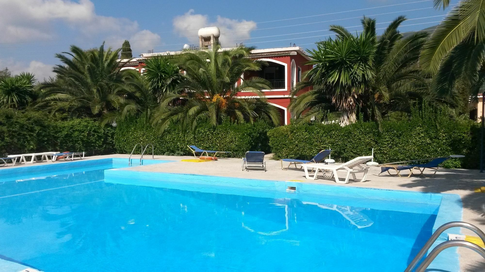 Sunny Dreams Apartments Ipsos Ngoại thất bức ảnh